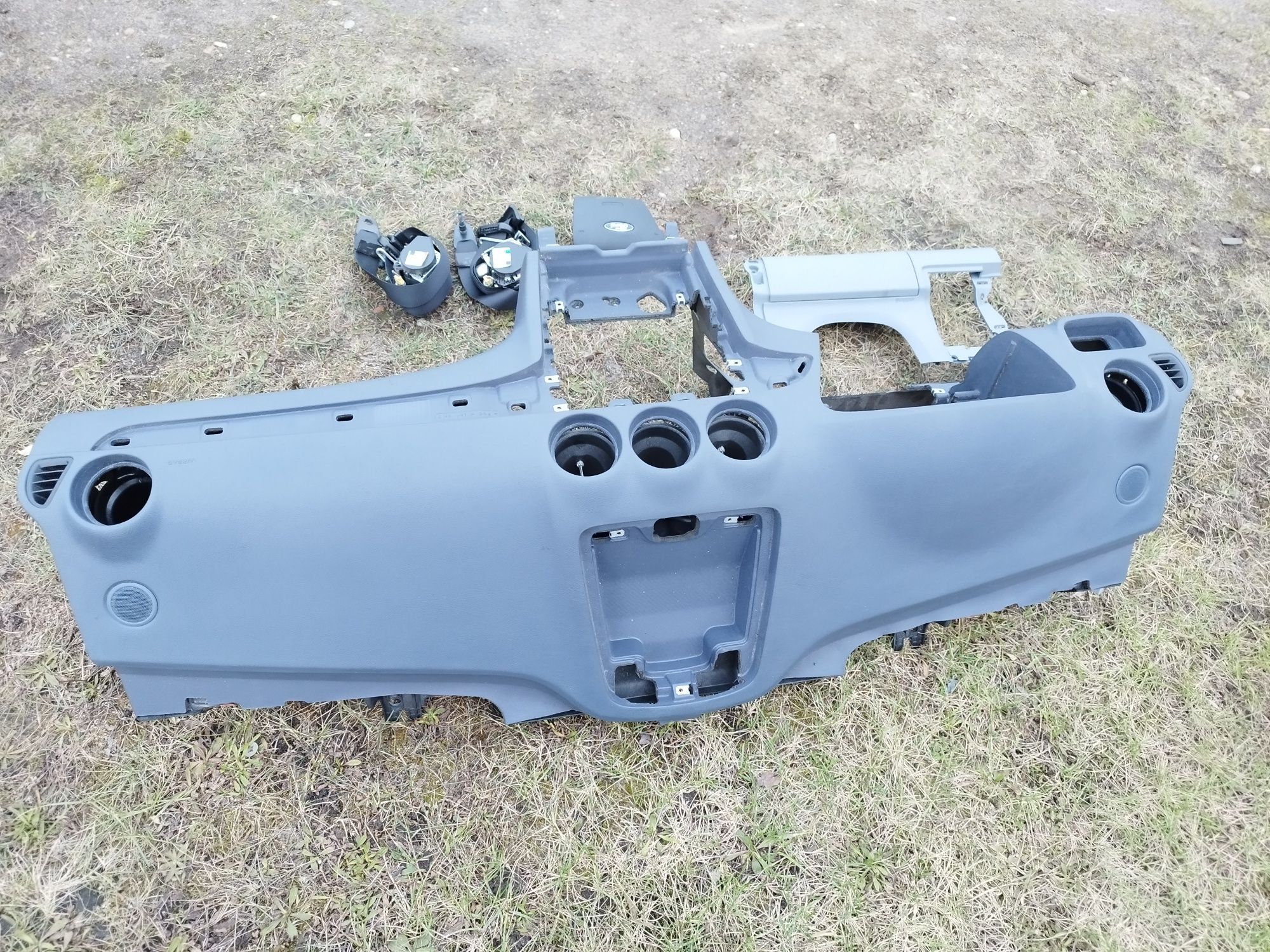 Konsola Ford Galaxy MK 3 niebieska pasy poduszki airbag pulpit