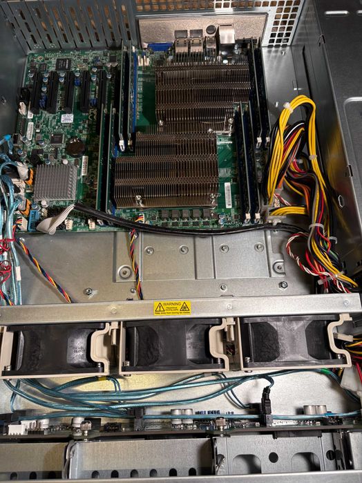 Serwer Supermicro 2U - X10DRL-i - 2x Xeon + 32 GB DDR4