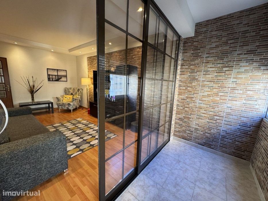 Apartamento T2 Arrendamento Amadora