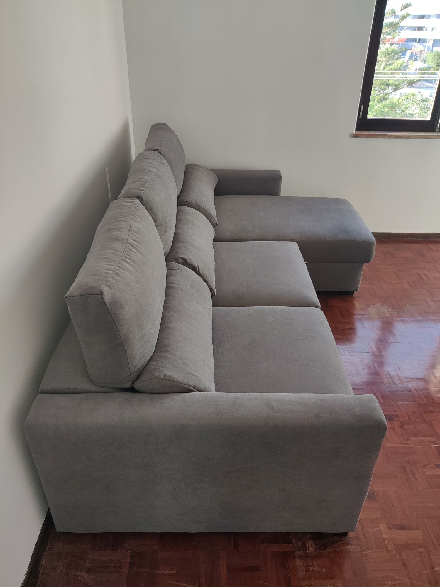 Sofá Aram, cor cinza com chaise longue, Conforama