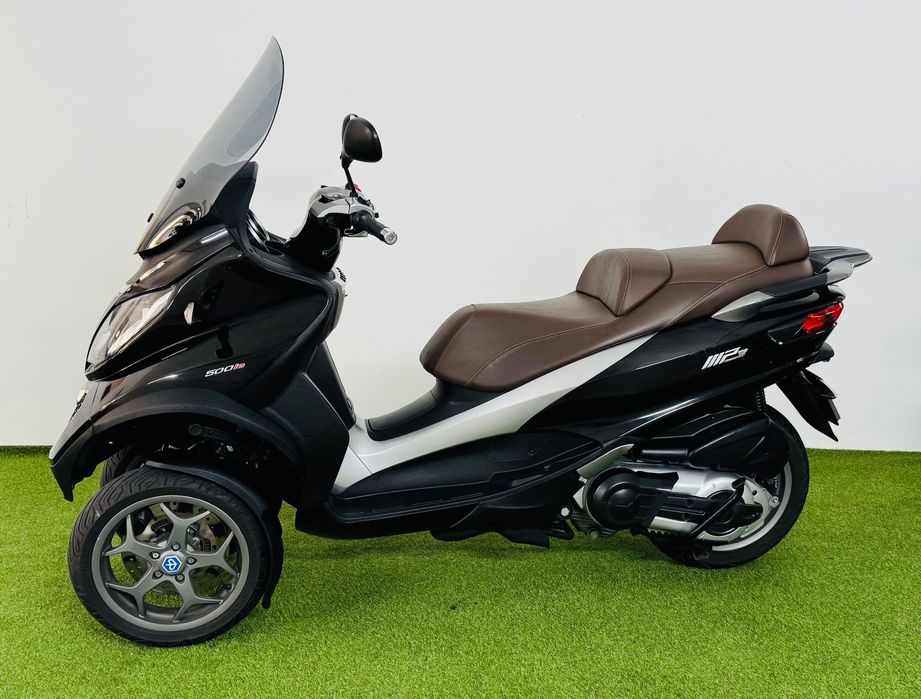 Piaggio MP3  Dá para conduzir com carta de carro