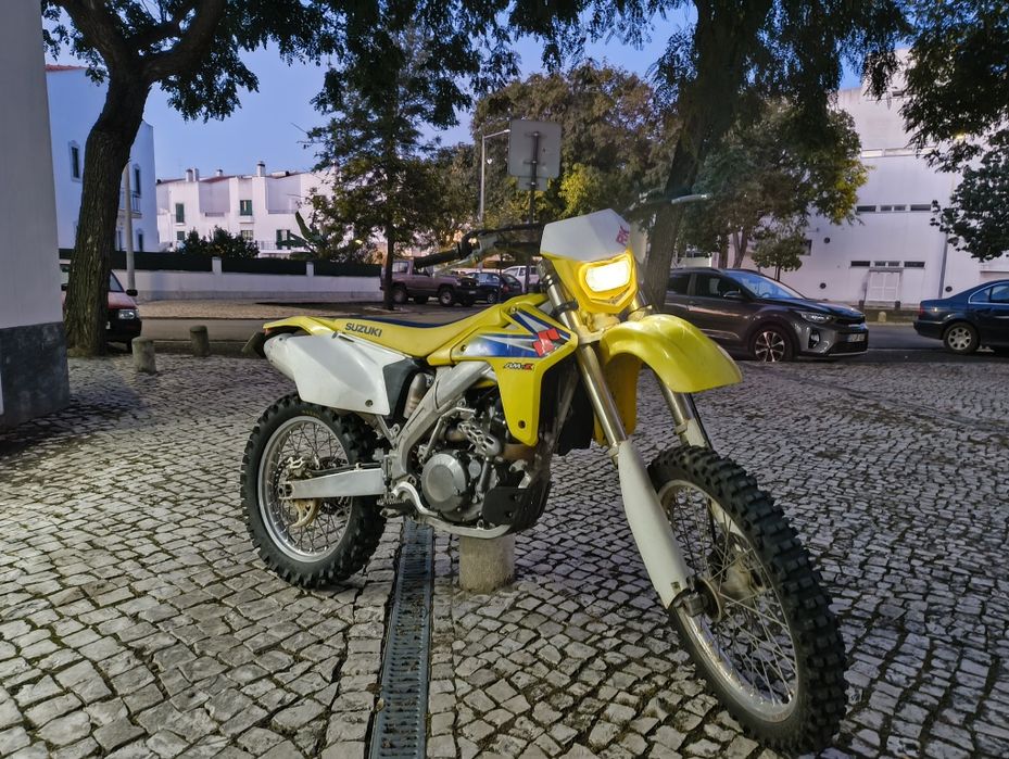 Suzuki RMZ 450 - Matriculada - Com Luz
