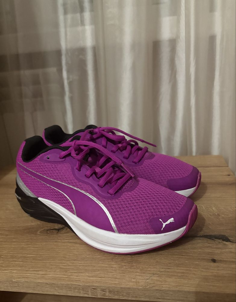 Кросівки Puma 37,5 (23,5см) стан нових