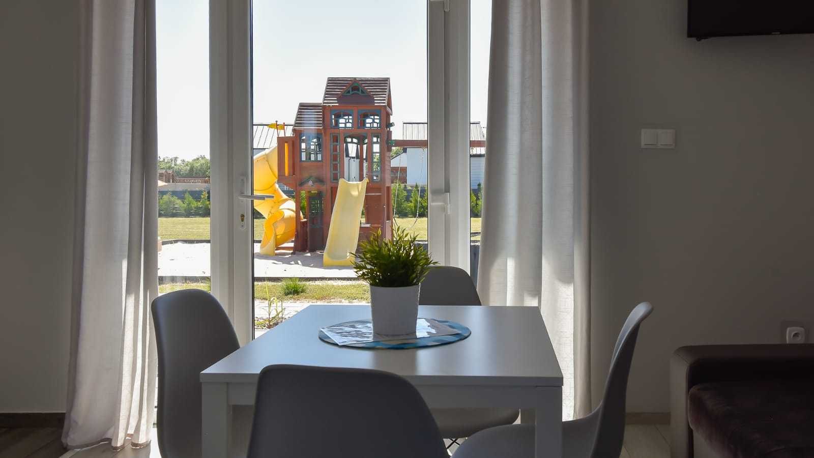 05-11.08 Łeba wolny domek, apartament w cichej dzielnicy