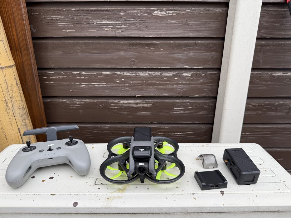 Dron DJI Avata fpv