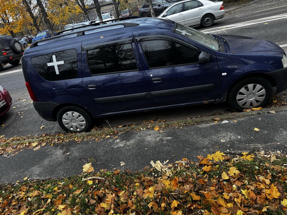 Дача логан 2008год