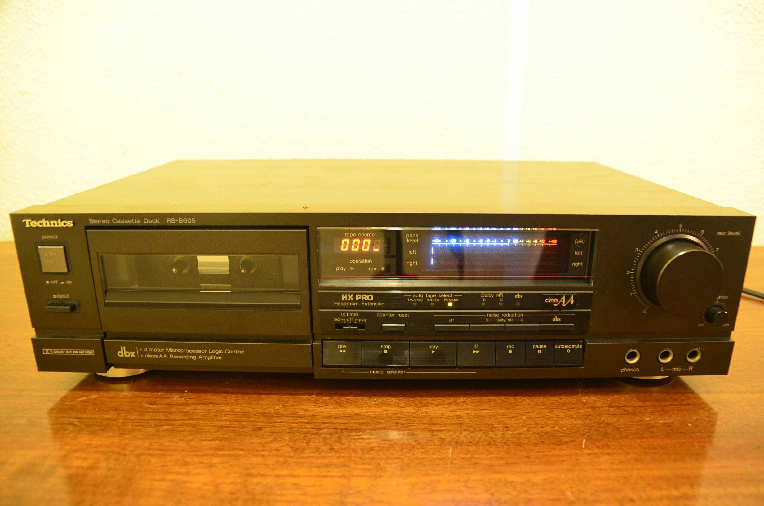 Leitor/ gravador de cassetes Technics RS- B605
