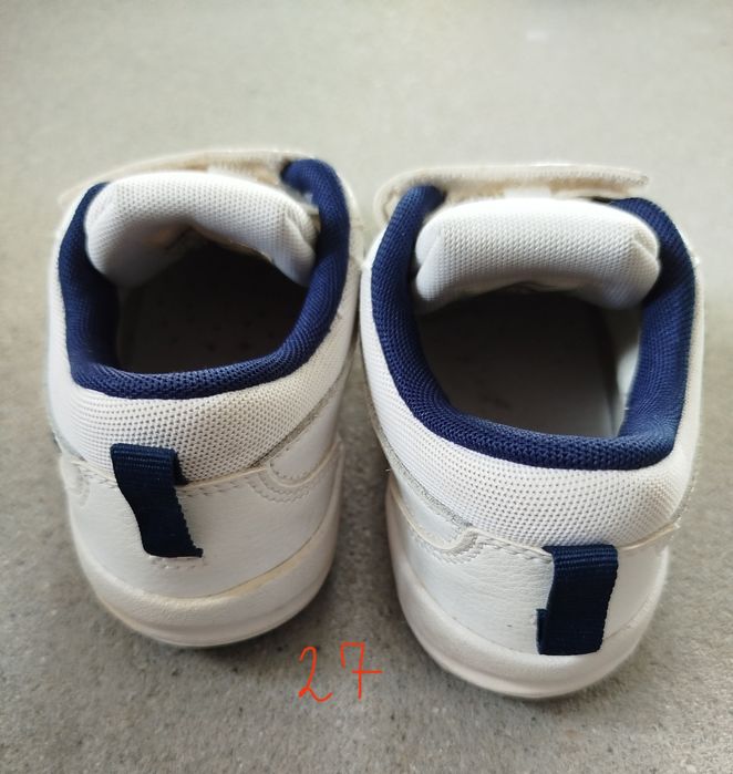 Białe adidasy r. 27 NIKE