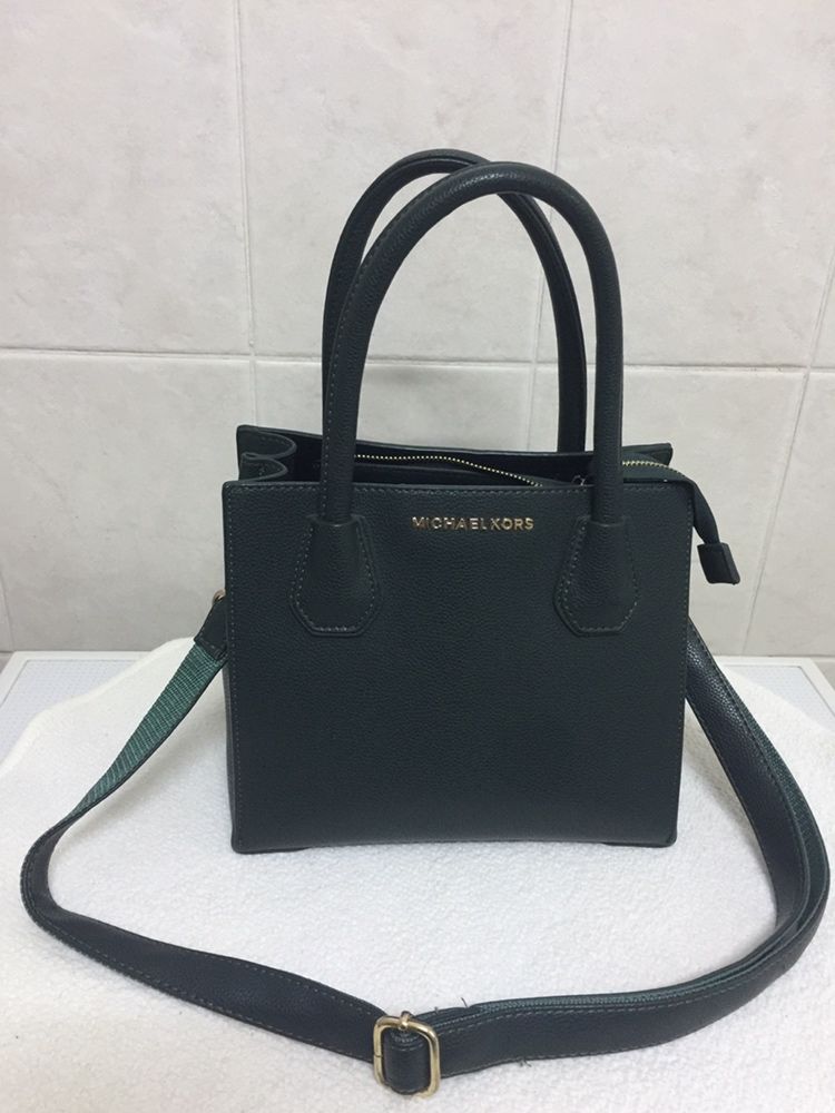женская  сумка Luis Vuitton черная