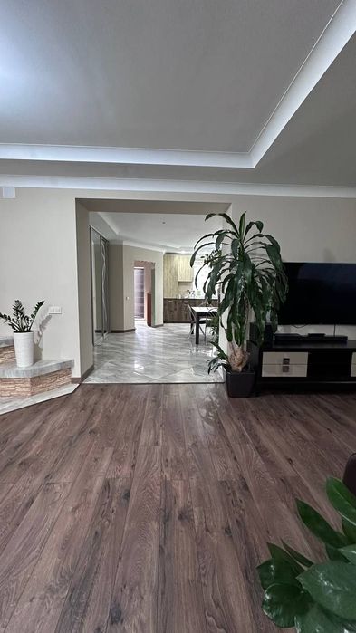 Чайки закрытый КГ с охраной солидные соседи все тихо