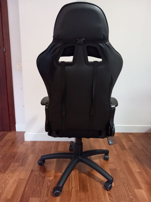 Fotel gamingowy Huzaro jak nowy