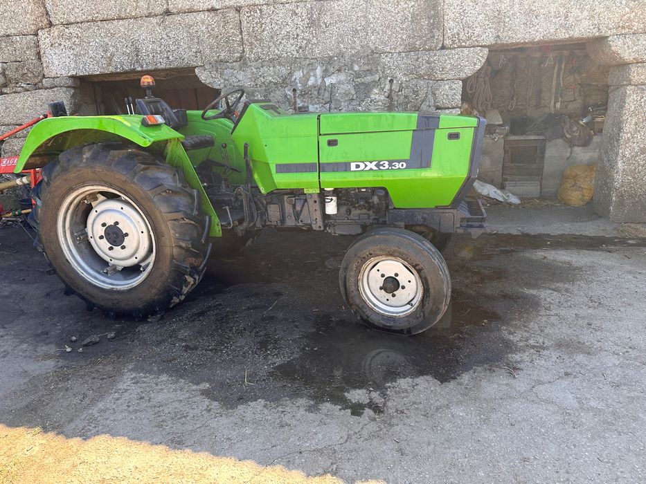 Trator Deutz Dx3.30