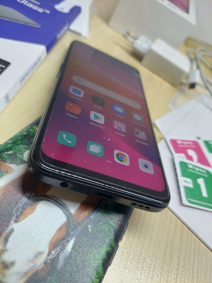 Smartfon OPPO A5 model 2020 64 GB/ 3 GB gratisy dodatki używany sprawn