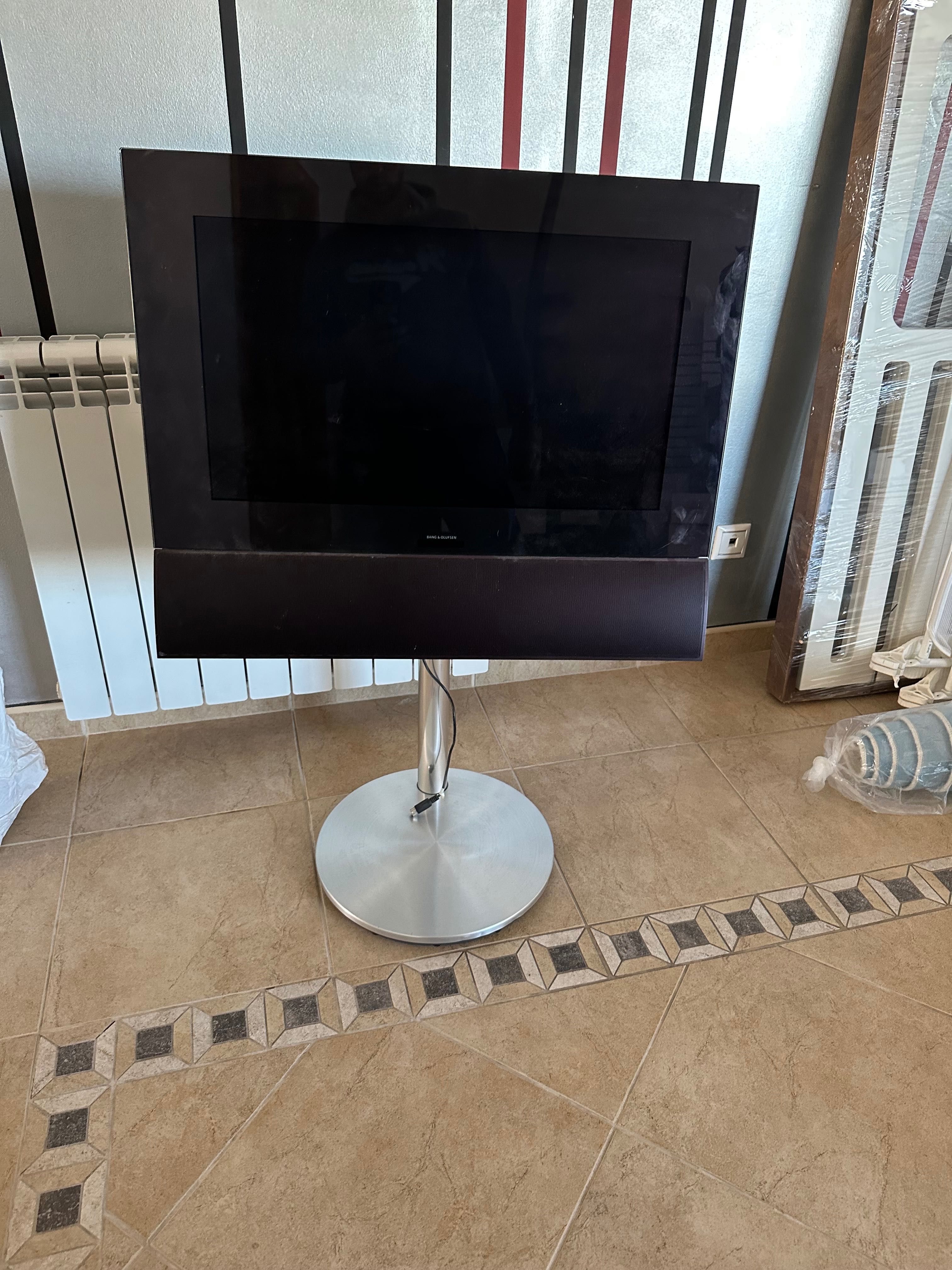 TV Beocenter 6-26" Bang & Olufsen B&O + Suporte de pé motorizado