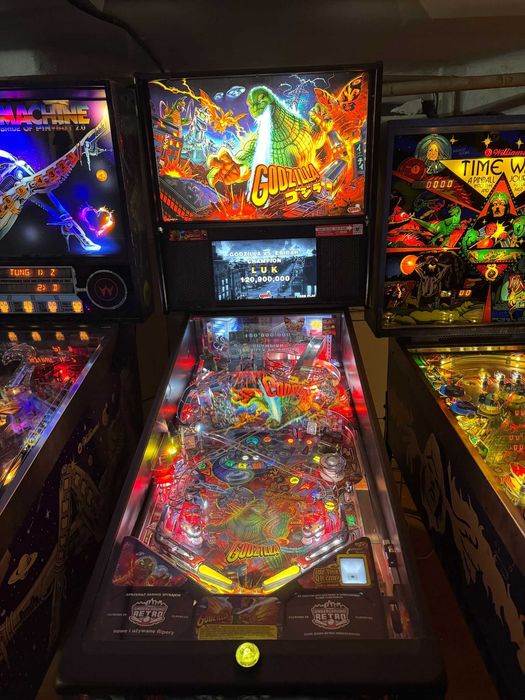 Najlepszy Flipper na Swiecie Godzilla PRO STERN Jak NOWA Warszawa