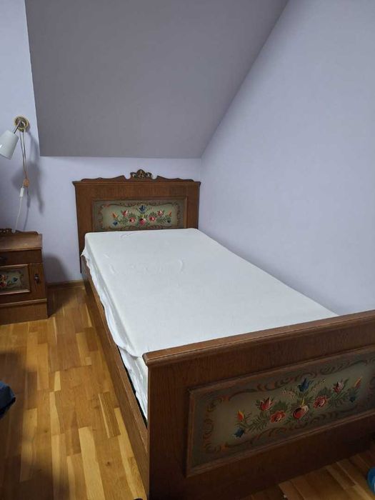 Zestaw mebli- łóżko, szafa, komoda, szafka nocna, lustro