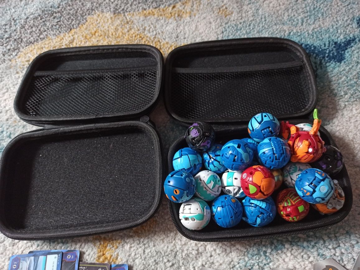 Zestaw Bakugan karty podwójne etui