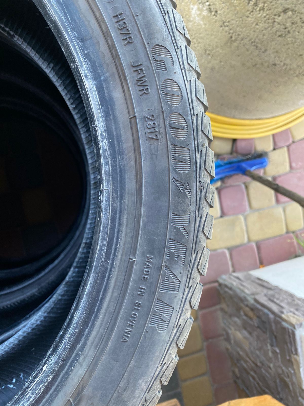 Шини Goodyear 225/45 R17 4seasons