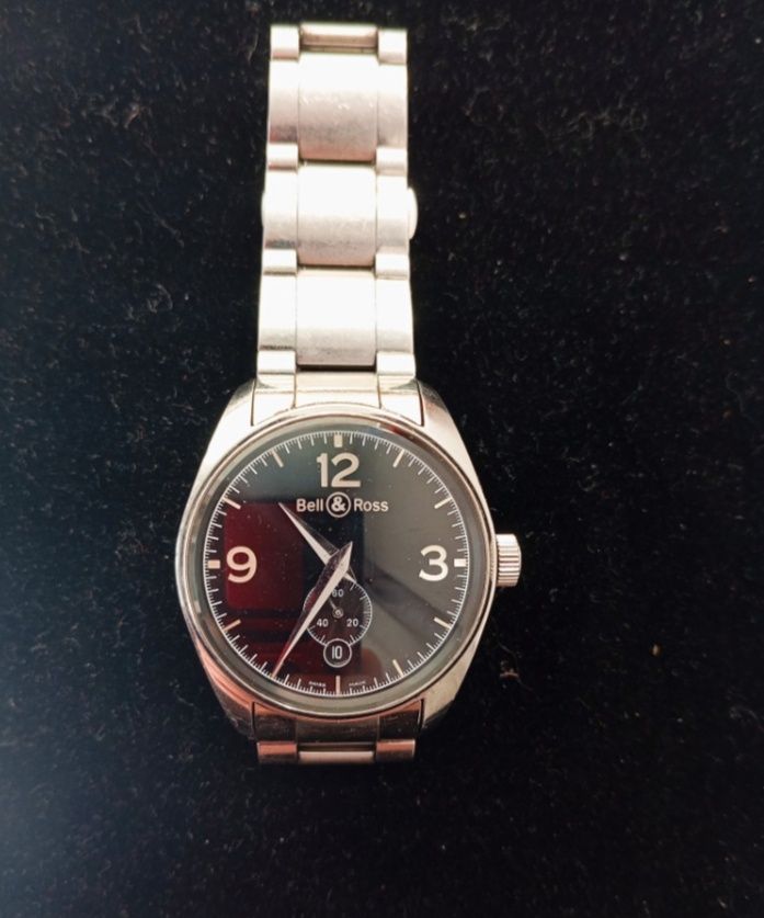 Часы Bell & Ross.
