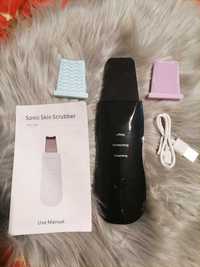 Ultrasonic skin scrubber