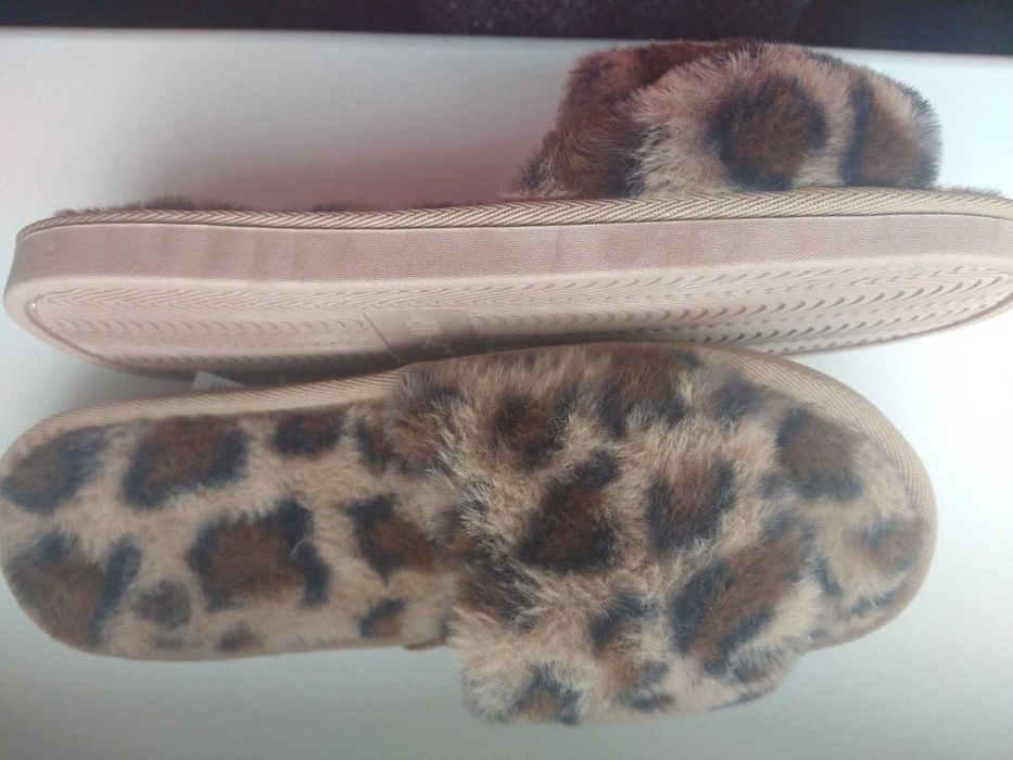 Тапочки домашние с искусственным мехом