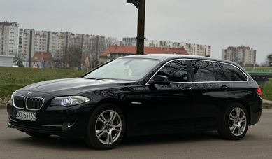 BMW seria 5 F11/F10, Bezwypadkowa, Mocno doinwestowana, Czarna perła