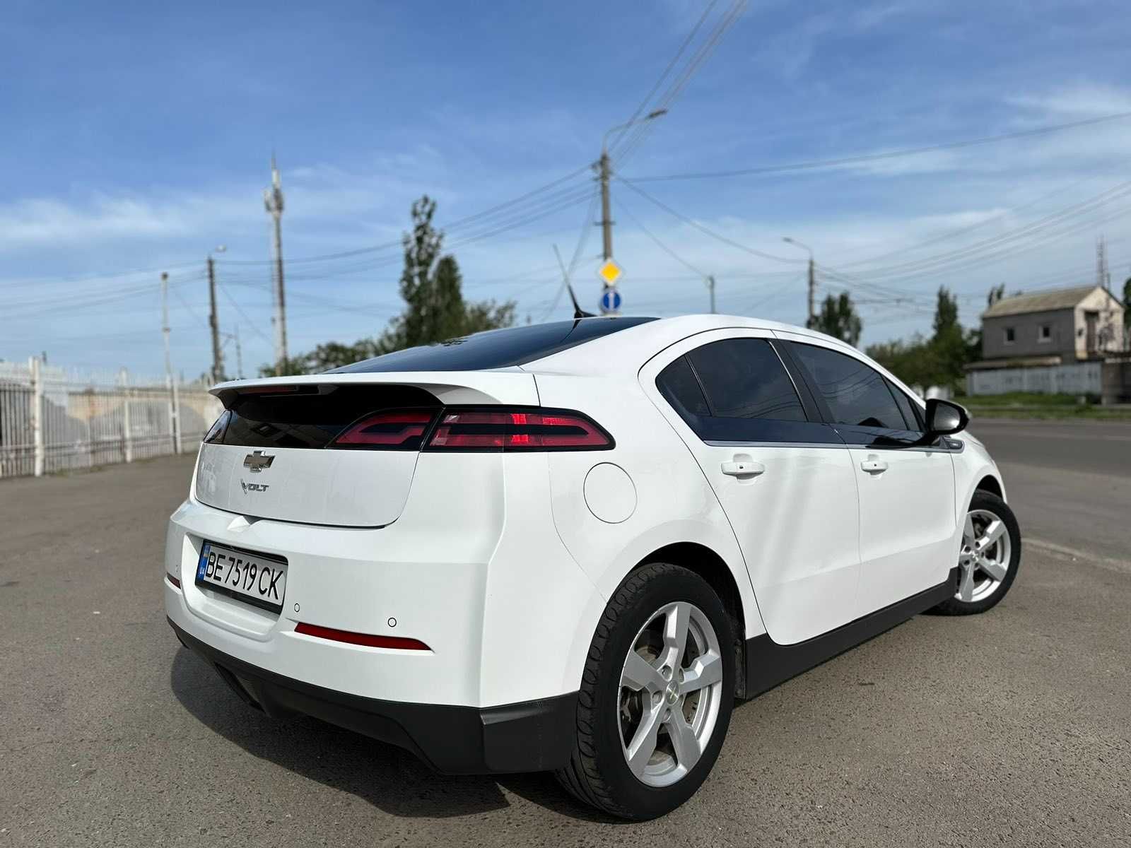 Chevrolet Volt 2014 року 1,4 л. /гібрид