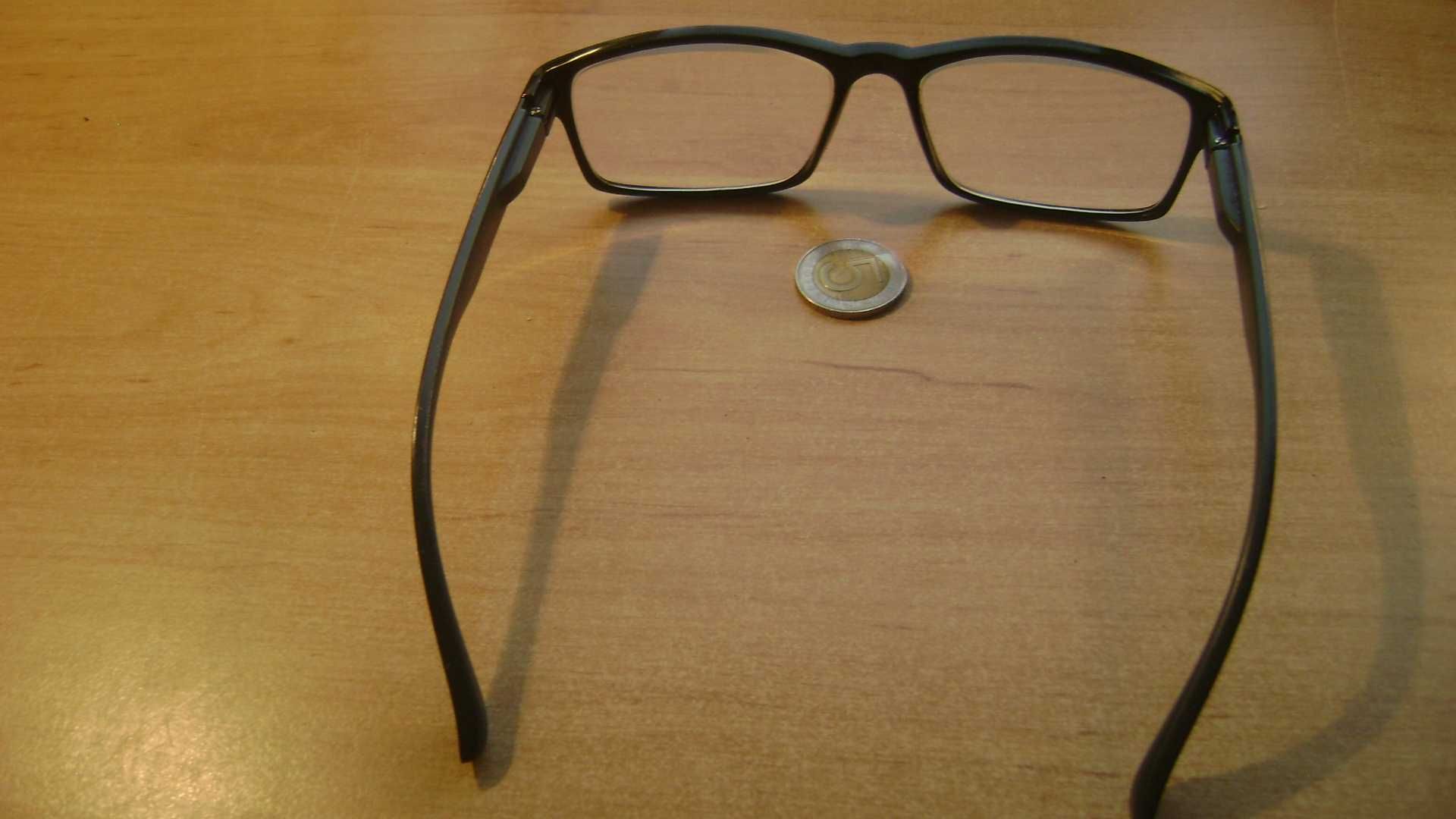 Starocie z PRL - Okulary męskie korekcyjne +3 dioptrie rozstaw 14 cm