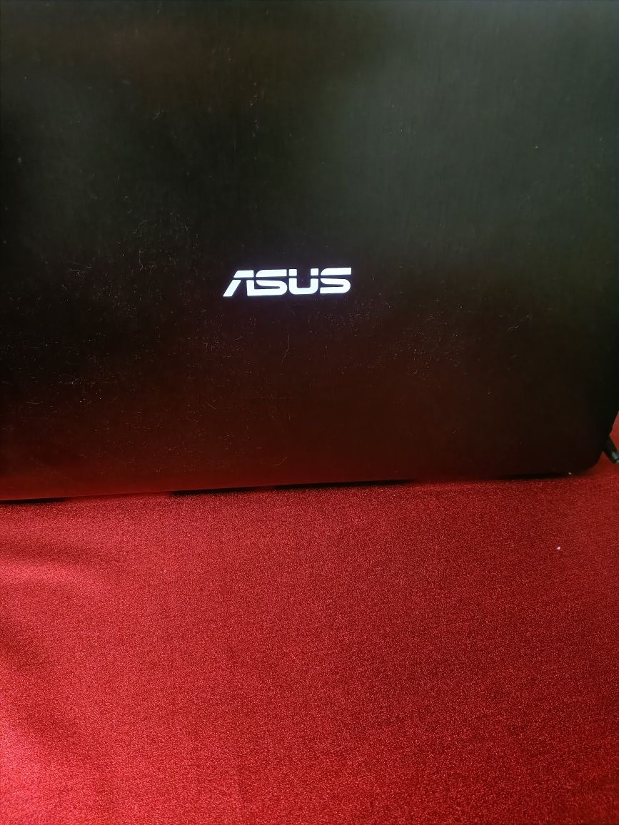 Portátil Asus n 550jv