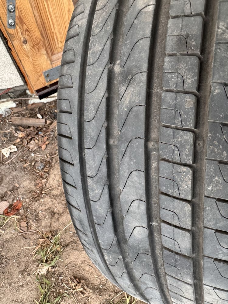 1x 235/45 R18 Pirelli Cinturato P7