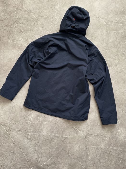 Мужская ветровка Berghaus. Hydroshell.