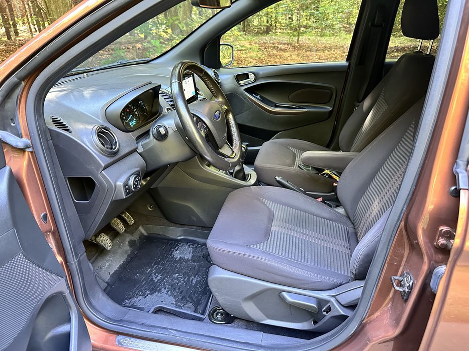 Ford KA+ Plus Active 1.2 2018/19 nowe opony 2x klucz super stan