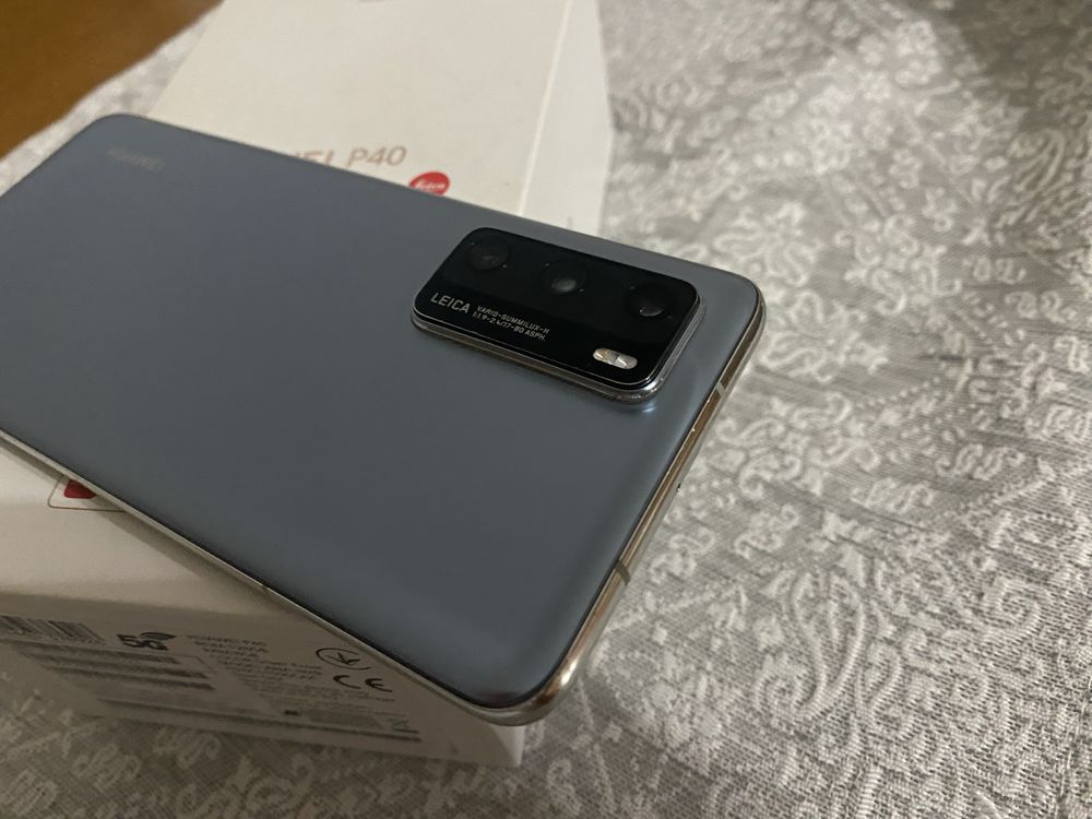 Huawei p40 8/128 piekny stan