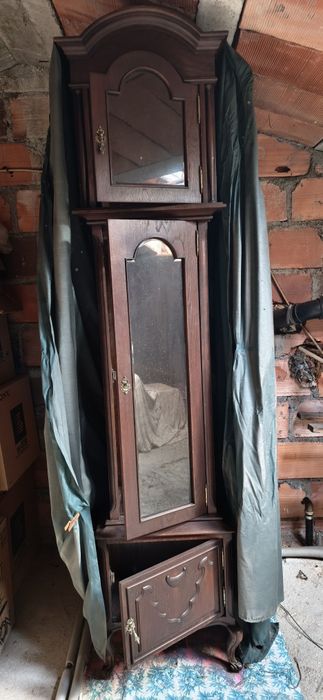 Caixa de relógio de parede