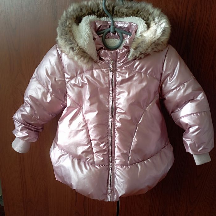Зимняя куртка на девочку 1,5-2 года