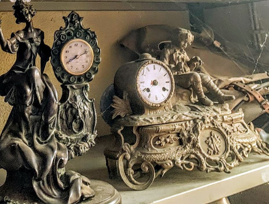 Collectible Items – Clocks, Candlesticks, and Others64551475546371120