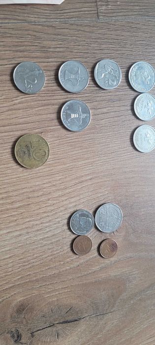 Monety Banknoty Sri Lanka Malezja Indie Japonia Nowa Zelandia Kambodża