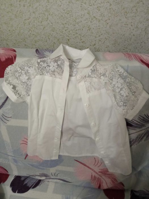 Школьная блузка белая