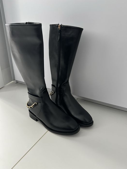 Шкіряні сапоги в наявності