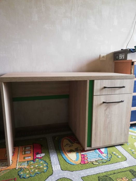 Стол письменный новый