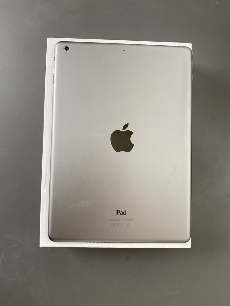 Idealny iPad AIR 16 GB A1474 SPACE GRAY w bardzo dobrym stanie!