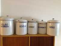 Potes esmalte antigos