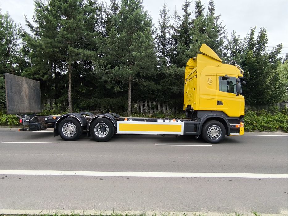 SCANIA 6x2 laweta pomoc drogowa najazd do zabudowy winda 3 osie BDF