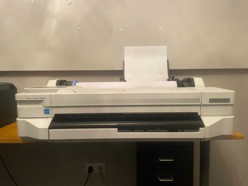 Impressora HP DesignJet T125, com muito pouco uso