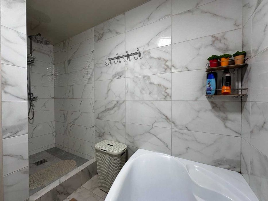 Продається 2-к. квартира з ремонтом за вул. Покрови (р-н Кутківці)