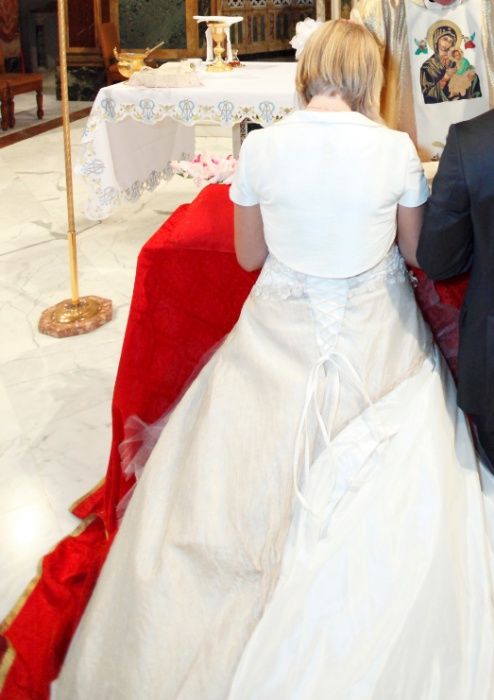 Suknia ślubna/balowa/do sesji zdjęciowej  rozmiar 38/40 ecru