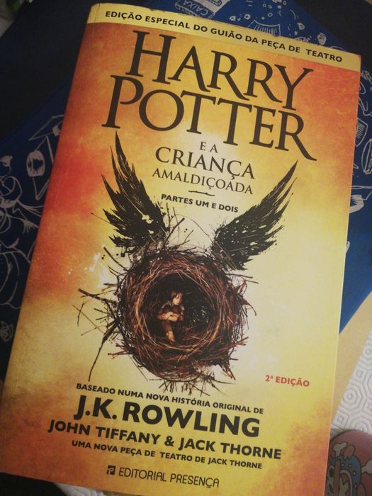 Vendo livro Harry Potter