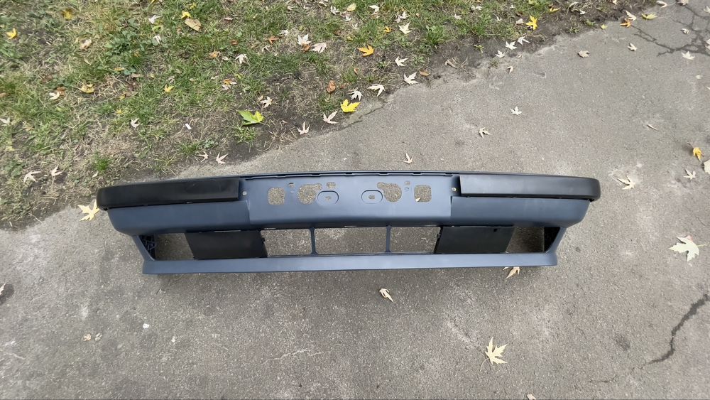 Передній бампер BMW E34 5-серія