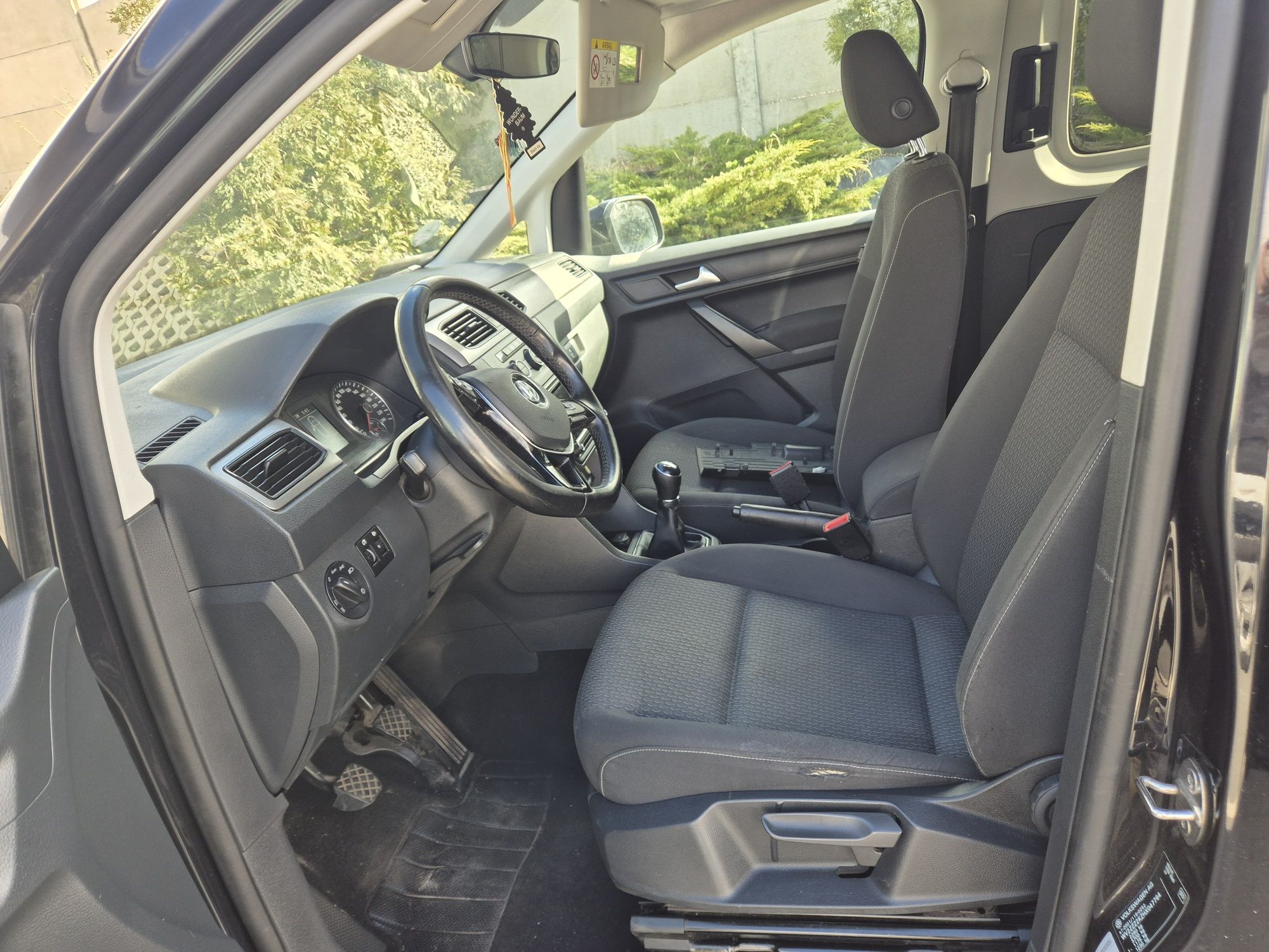 Vw Caddy przystosowany dla inwalidy PFRON