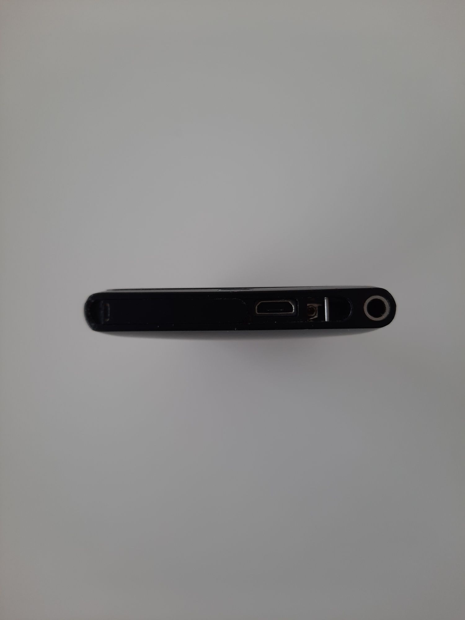 Nokia Lumia 800 avariado